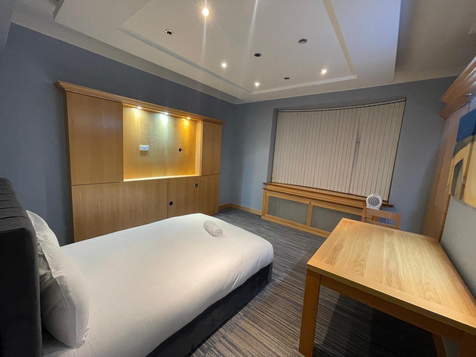 Tch Lodge Bolton Luaran gambar