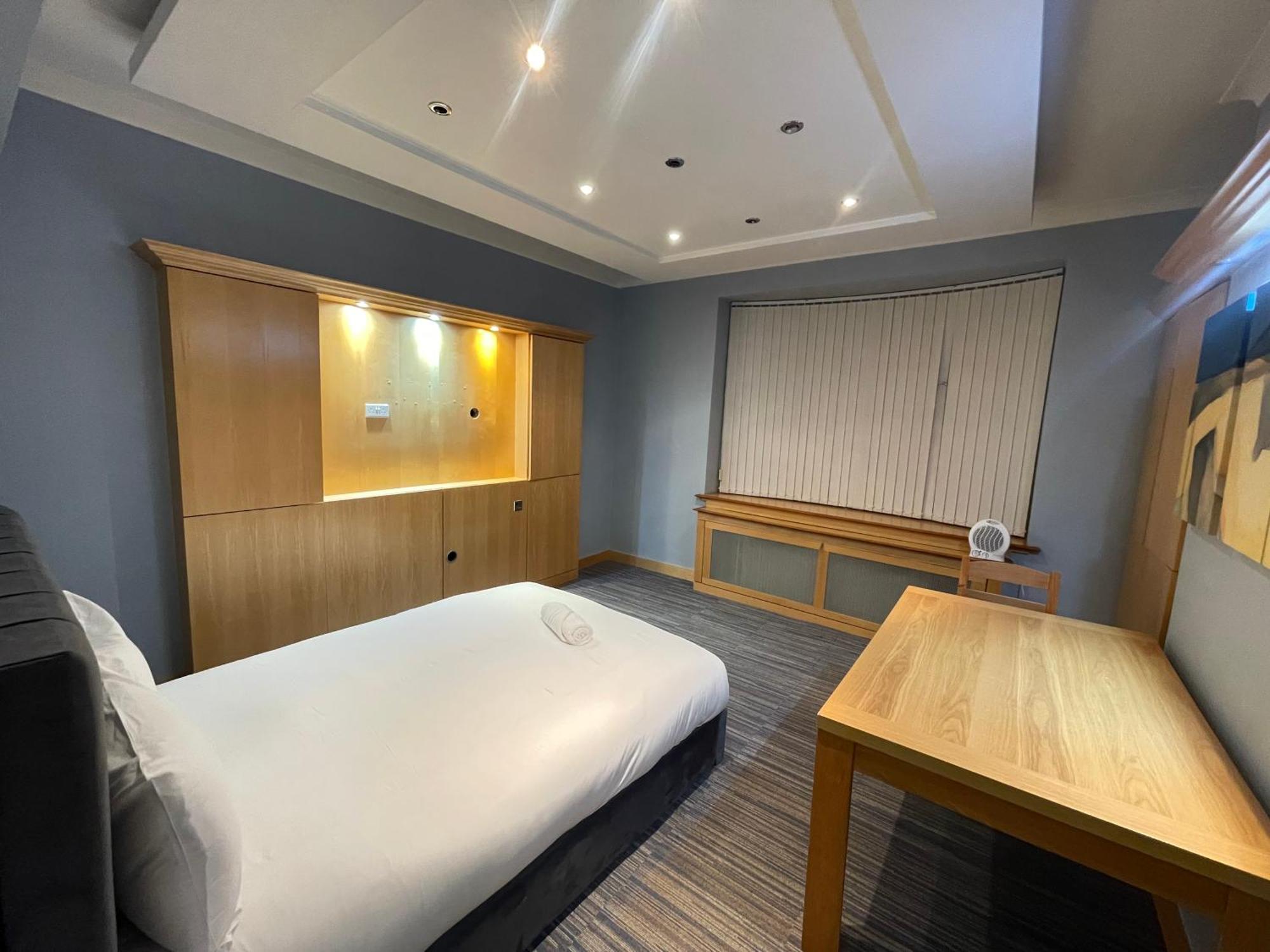 Tch Lodge Bolton Luaran gambar